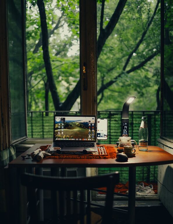 Creating a Relaxing Home Office for Better Productivity and Well-Being